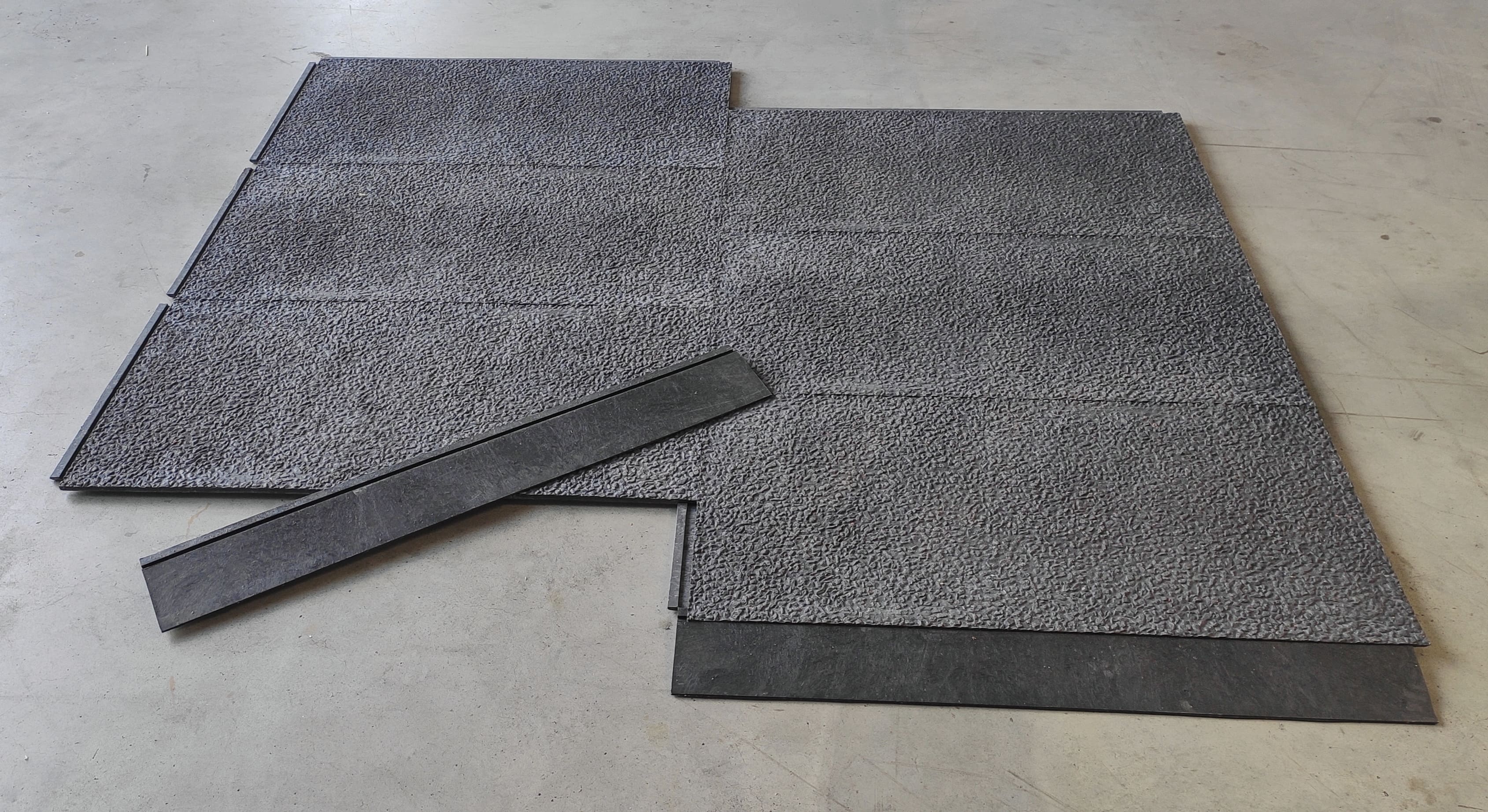 1 - Fahrplatten / Bodenschutzplatten Bodenmatte 100x50x2 cm mit Klicksystem 