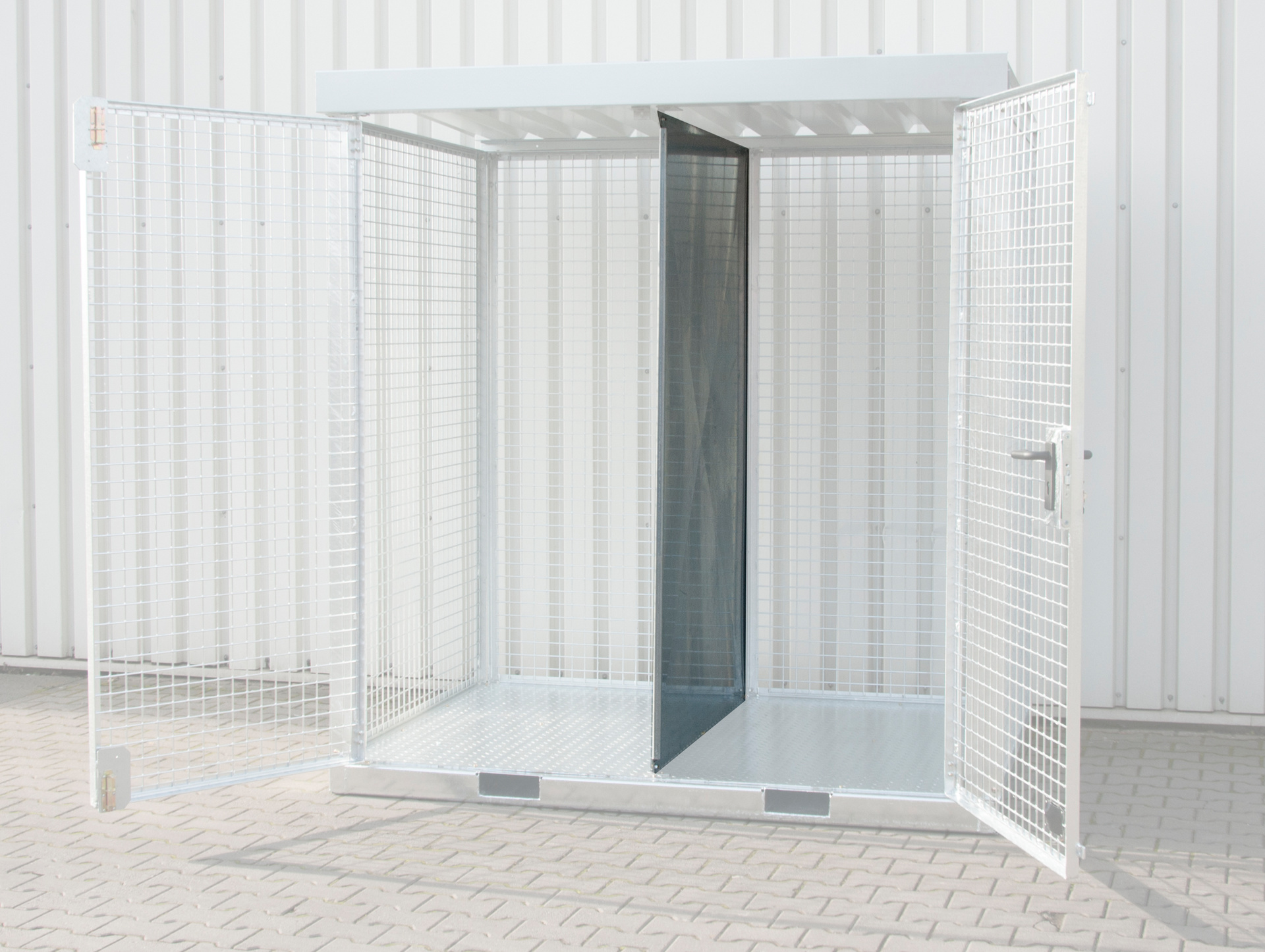 1 - Zubehör für Umwelt-Lagertechnik  Mitteltrennwand, verzinkt für Gasflaschen-Container GFC-E/G M2/Gasflaschen-Container GFC-E/T M3 u.a.